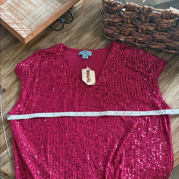 CeCe Pink Sequin top M - Picture 4 of 4